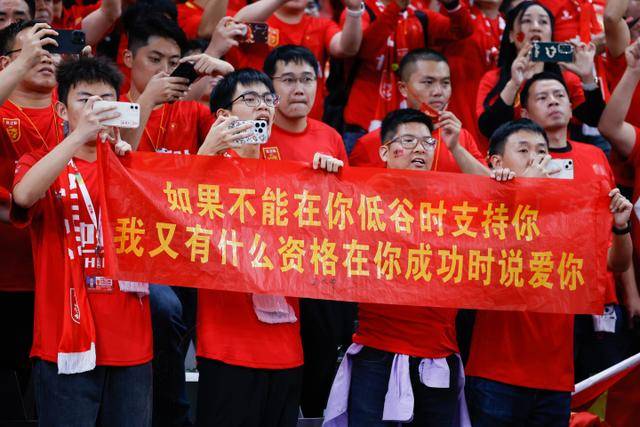 小米澄清试驾事故：驾驶者误将油门当刹车